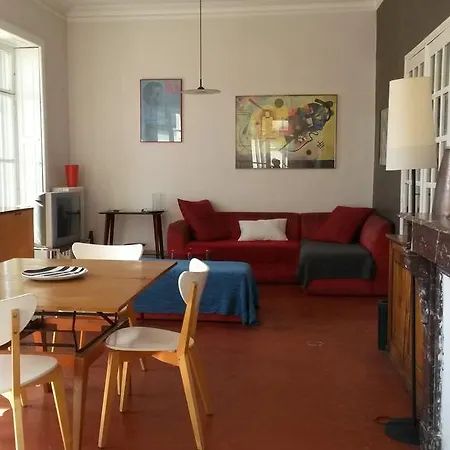 Apartmán Les 7 Balcons, Comedie-corum-gare, Parking, Spacieux Lumineux Haussmannien