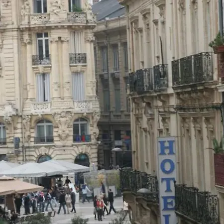 Les 7 Balcons, Comedie-corum-gare, Parking, Spacieux Lumineux Haussmannien