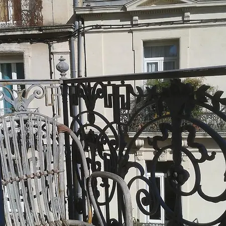 Les 7 Balcons, Comedie-Corum-Gare, Parking, Spacieux Lumineux Haussmannien Lägenhet *