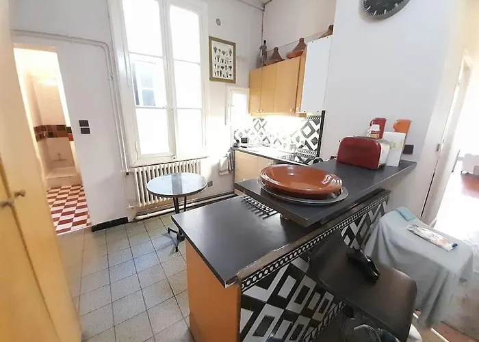 Les 7 Balcons, Comedie-corum-gare, Parking, Spacieux Lumineux Haussmannien Apartman *