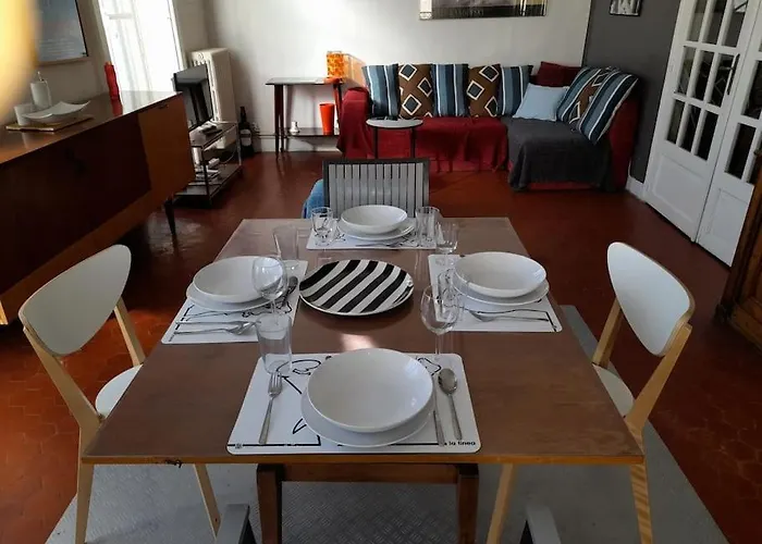Les 7 Balcons, Comedie-corum-gare, Parking, Spacieux Lumineux Haussmannien Apartman