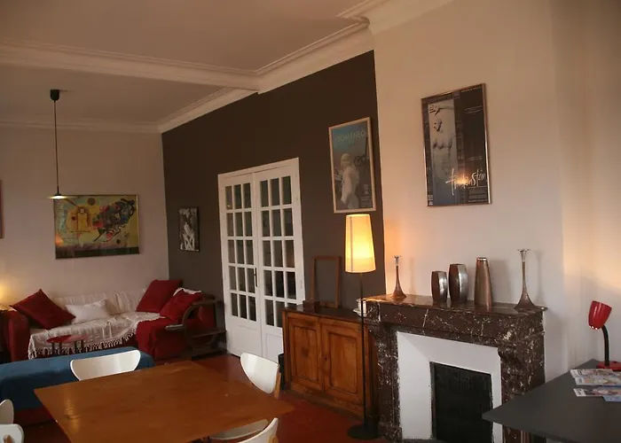 Les 7 Balcons, Comedie-corum-gare, Parking, Spacieux Lumineux Haussmannien Apartman *
